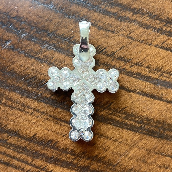 Cross pendant - Picture 2 of 2
